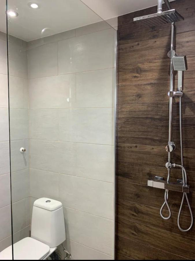 R&J Guesthouse Ro0M Grindavík Kültér fotó